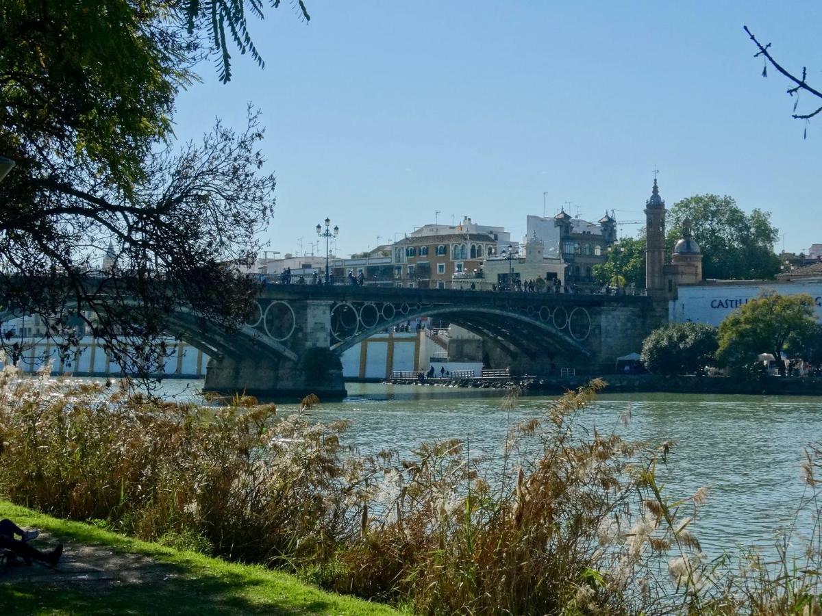 Apartamento El Río Sevilla Exterior foto
